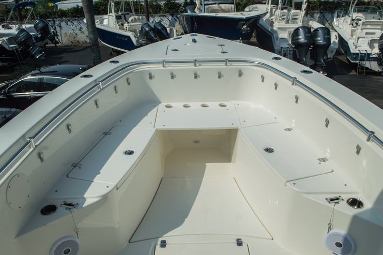 Thumbnail 16 for New 2015 Cobia 296 Center Console boat for sale in West Palm Beach, FL