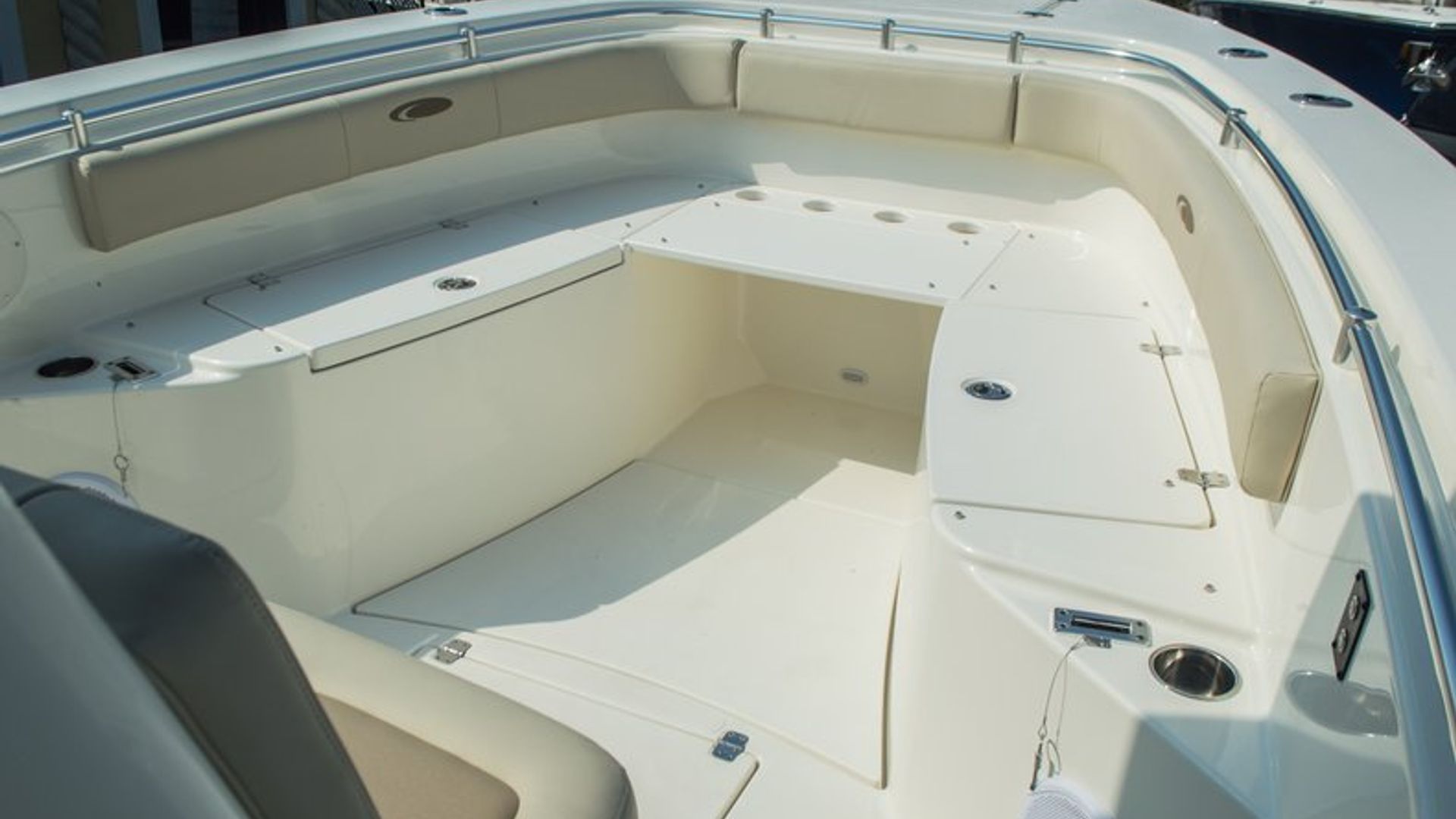 New 2015 Cobia 296 Center Console #N030 image 18