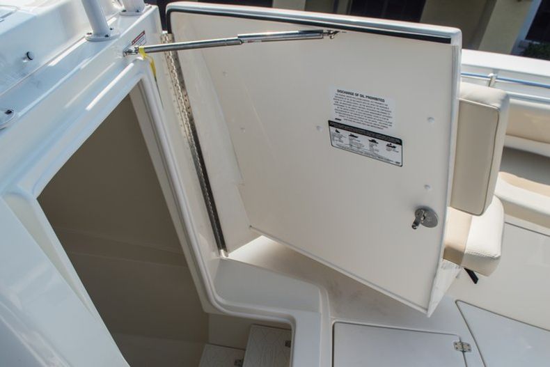 Thumbnail 39 for New 2015 Cobia 296 Center Console boat for sale in West Palm Beach, FL