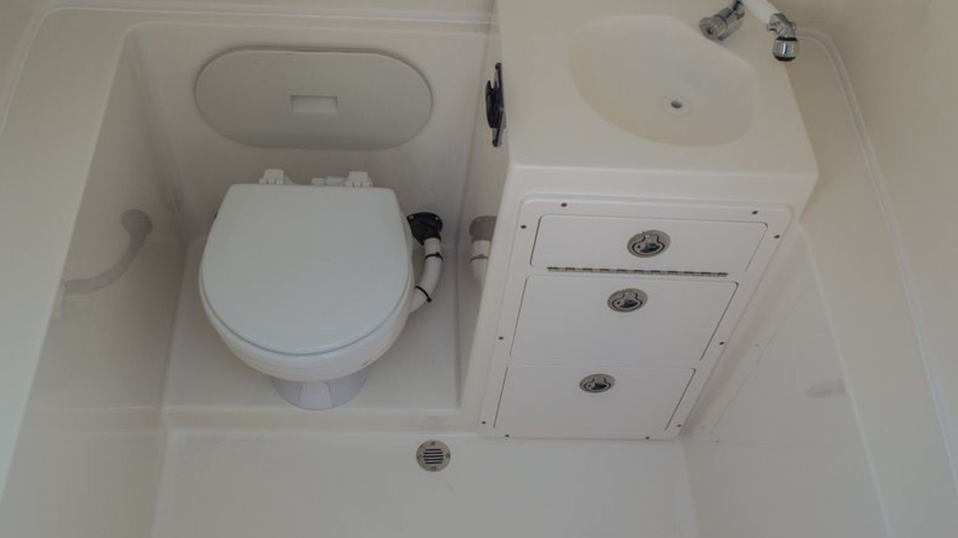 New 2015 Cobia 296 Center Console #N030 image 41