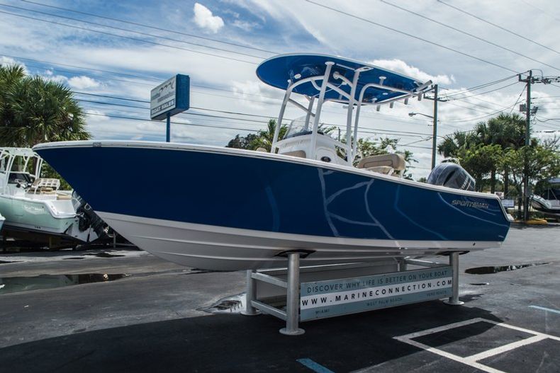Thumbnail 3 for New 2016 Sportsman Open 212 Center Console boat for sale in Miami, FL