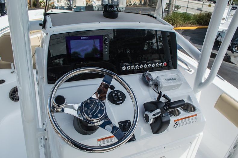 Thumbnail 28 for New 2016 Sportsman Open 212 Center Console boat for sale in Miami, FL
