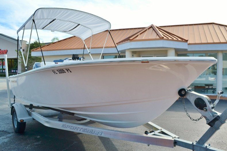 Thumbnail 8 for Used 2015 Sportsman 19 Island Reef boat for sale in Vero Beach, FL