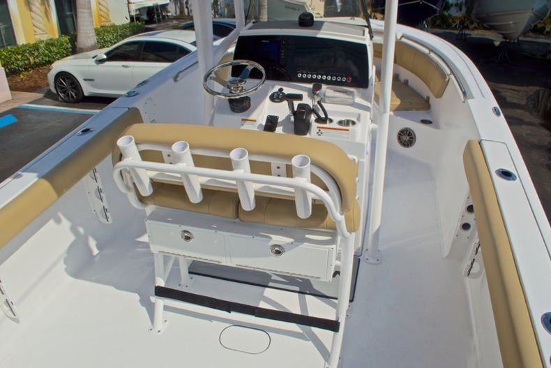 Thumbnail 9 for New 2016 Sportsman Heritage 231 Center Console boat for sale in Vero Beach, FL