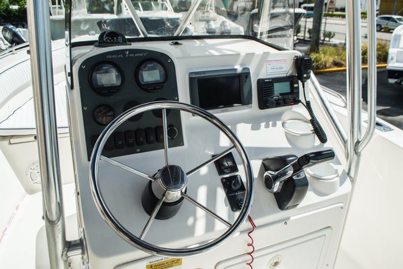 Thumbnail 23 for Used 2005 Sea Hunt 22 Triton boat for sale in West Palm Beach, FL