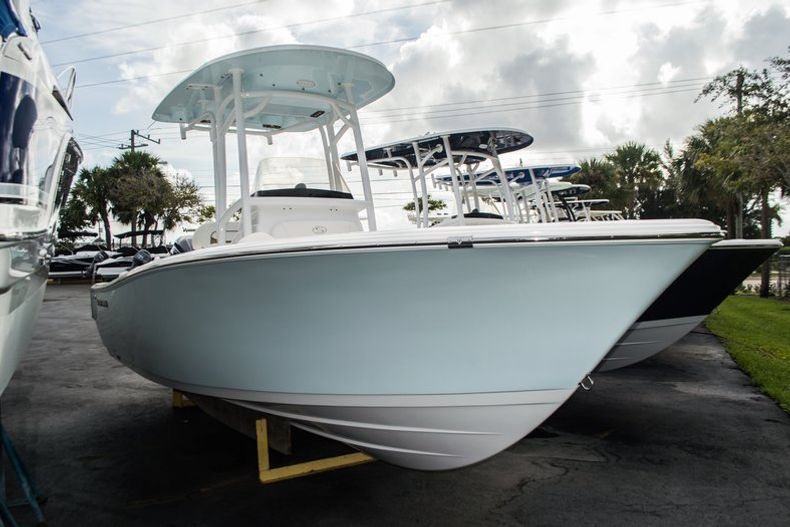 Thumbnail 1 for New 2016 Sportsman Heritage 211 Center Console boat for sale in Vero Beach, FL