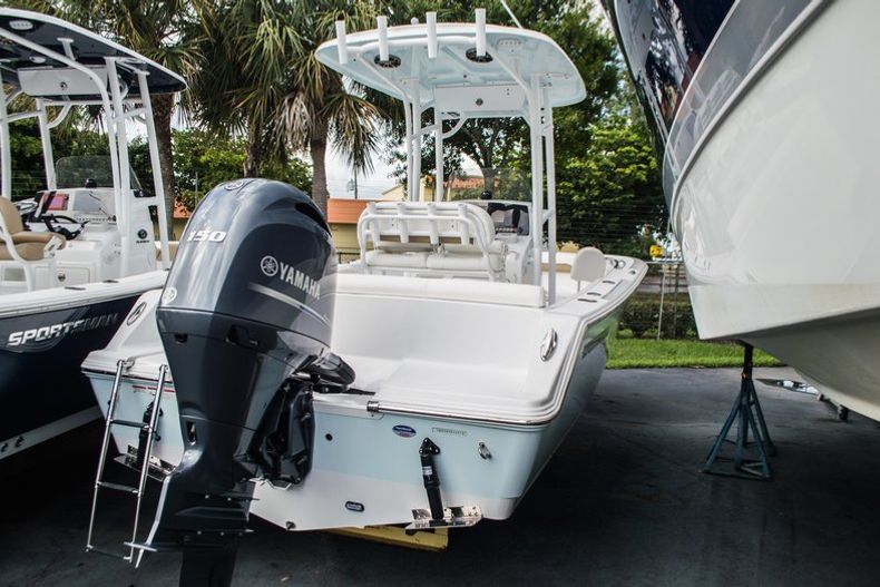 Thumbnail 2 for New 2016 Sportsman Heritage 211 Center Console boat for sale in Vero Beach, FL