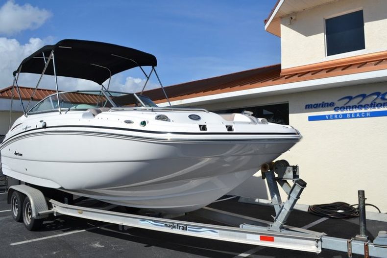 Thumbnail 1 for New 2014 Hurricane SunDeck SD 2200 OB boat for sale in West Palm Beach, FL
