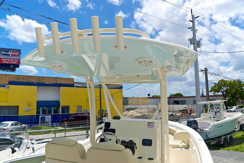 Thumbnail 20 for New 2015 Cobia 256 Center Console boat for sale in Miami, FL