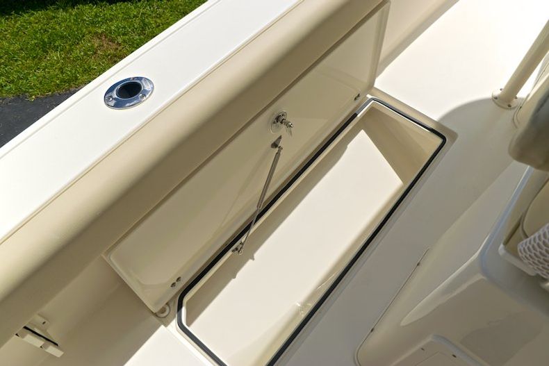 Thumbnail 36 for New 2015 Cobia 256 Center Console boat for sale in Miami, FL