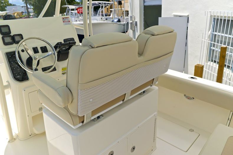 Thumbnail 37 for New 2015 Cobia 256 Center Console boat for sale in Miami, FL