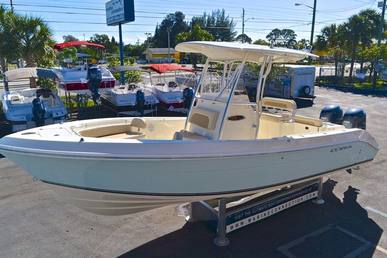 Thumbnail 101 for New 2013 Cobia 256 Center Console boat for sale in West Palm Beach, FL