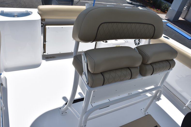 Thumbnail 21 for New 2018 Sportsman Open 232 Center Console boat for sale in Vero Beach, FL