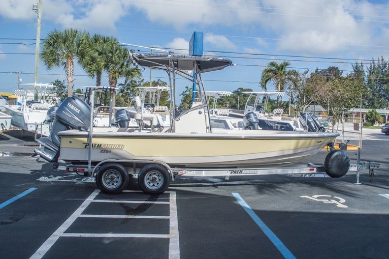 Thumbnail 9 for Used 2008 Pathfinder 2200 boat for sale in West Palm Beach, FL