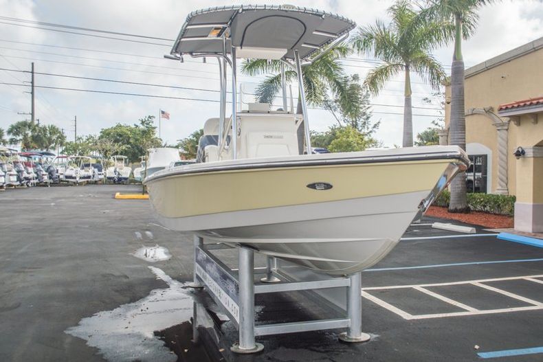 Thumbnail 1 for Used 2008 Pathfinder 2200 boat for sale in West Palm Beach, FL
