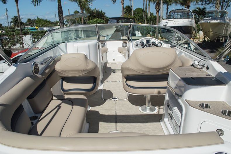 Thumbnail 10 for New 2015 Hurricane SunDeck SD 2400 OB boat for sale in Miami, FL