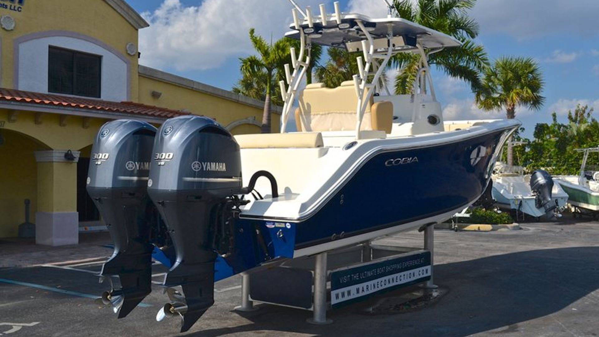 New 2013 Cobia 296 Center Console #N027 image 9