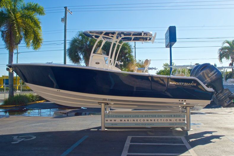Thumbnail 4 for New 2016 Sportsman Heritage 251 Center Console boat for sale in West Palm Beach, FL
