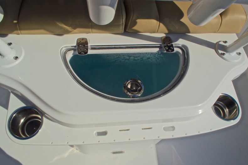 Thumbnail 18 for New 2016 Sportsman Heritage 251 Center Console boat for sale in West Palm Beach, FL