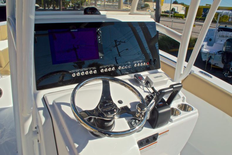 Thumbnail 32 for New 2016 Sportsman Heritage 251 Center Console boat for sale in West Palm Beach, FL