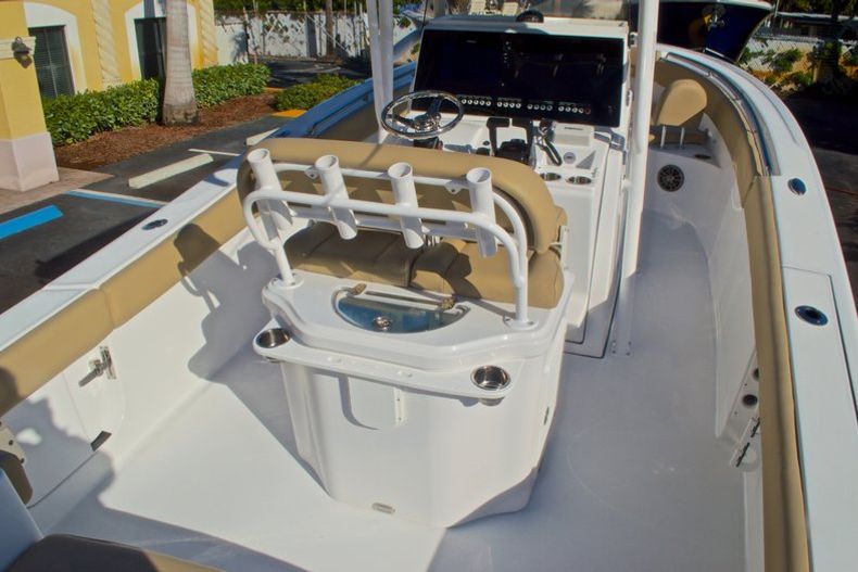 Thumbnail 8 for New 2016 Sportsman Heritage 251 Center Console boat for sale in West Palm Beach, FL