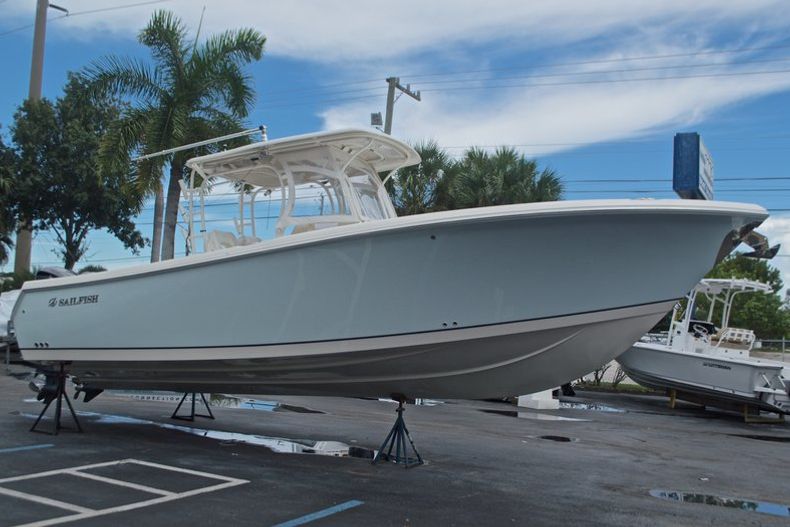 Thumbnail 6 for Used 2015 Sailfish 320 CC Center Console boat for sale in West Palm Beach, FL