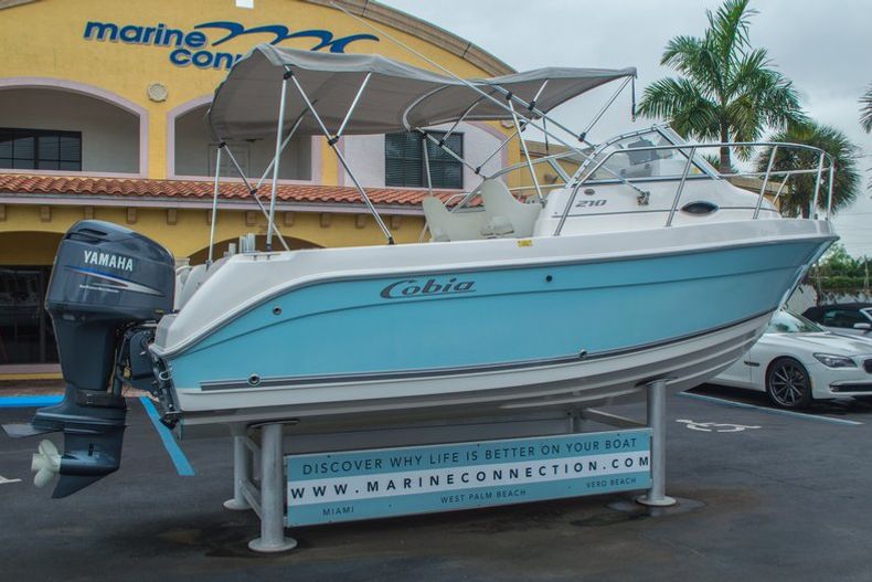 Thumbnail 7 for Used 2004 Cobia 210 WAC Walkaround boat for sale in West Palm Beach, FL