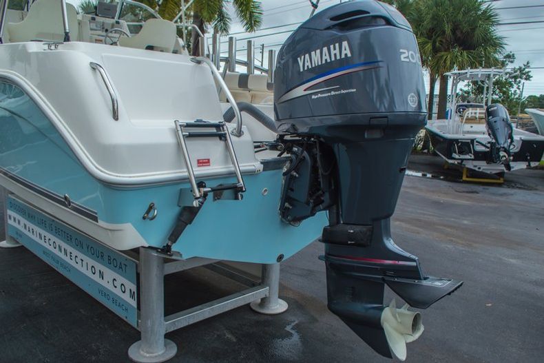 Thumbnail 10 for Used 2004 Cobia 210 WAC Walkaround boat for sale in West Palm Beach, FL