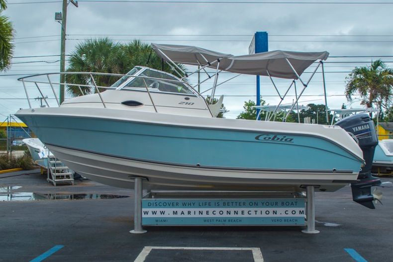 Thumbnail 4 for Used 2004 Cobia 210 WAC Walkaround boat for sale in West Palm Beach, FL