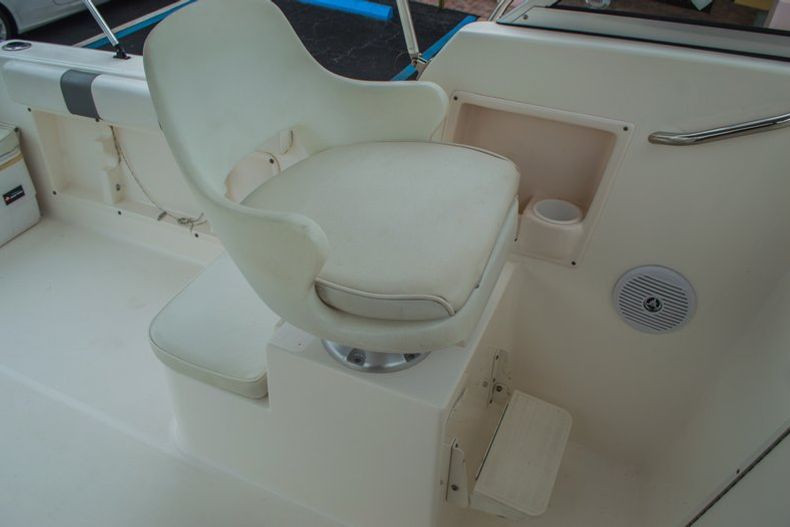 Thumbnail 33 for Used 2004 Cobia 210 WAC Walkaround boat for sale in West Palm Beach, FL