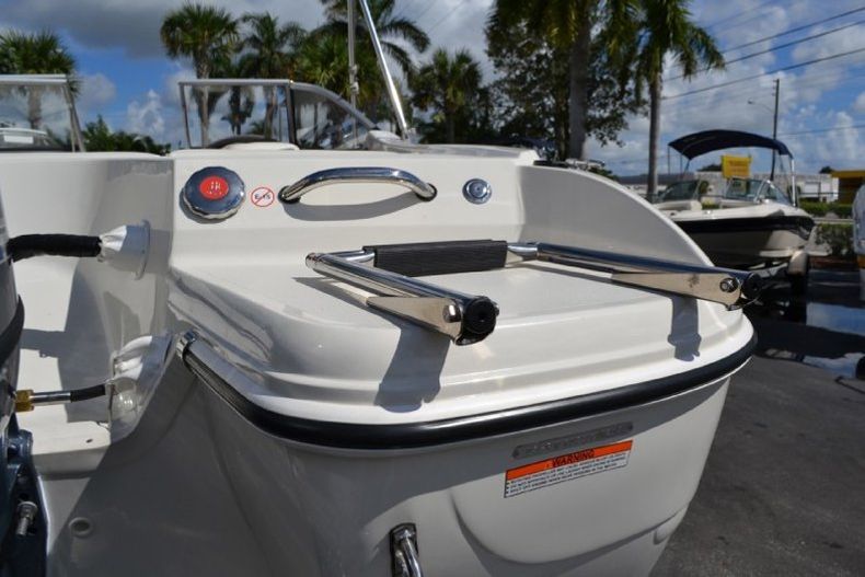 Thumbnail 28 for New 2013 Stingray 191 RX Bowrider boat for sale in West Palm Beach, FL