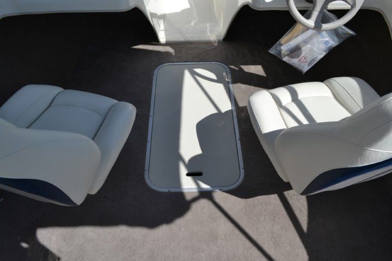 Thumbnail 44 for New 2013 Stingray 191 RX Bowrider boat for sale in West Palm Beach, FL