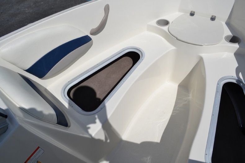 Thumbnail 52 for New 2013 Stingray 191 RX Bowrider boat for sale in West Palm Beach, FL