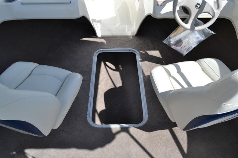 Thumbnail 45 for New 2013 Stingray 191 RX Bowrider boat for sale in West Palm Beach, FL