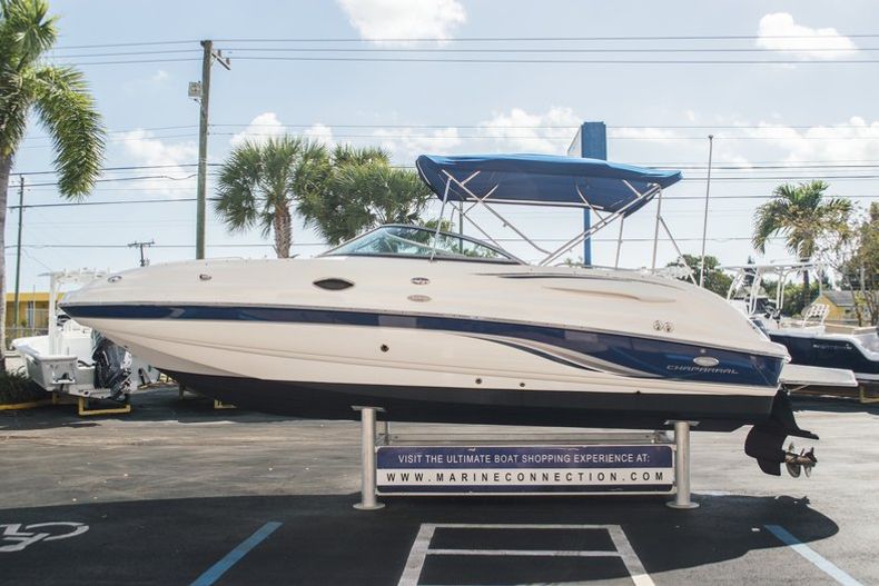Thumbnail 3 for Used 2006 Chaparral 254 Sunesta Deck Boat boat for sale in West Palm Beach, FL