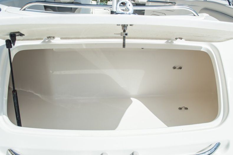 Thumbnail 14 for Used 2006 Chaparral 254 Sunesta Deck Boat boat for sale in West Palm Beach, FL