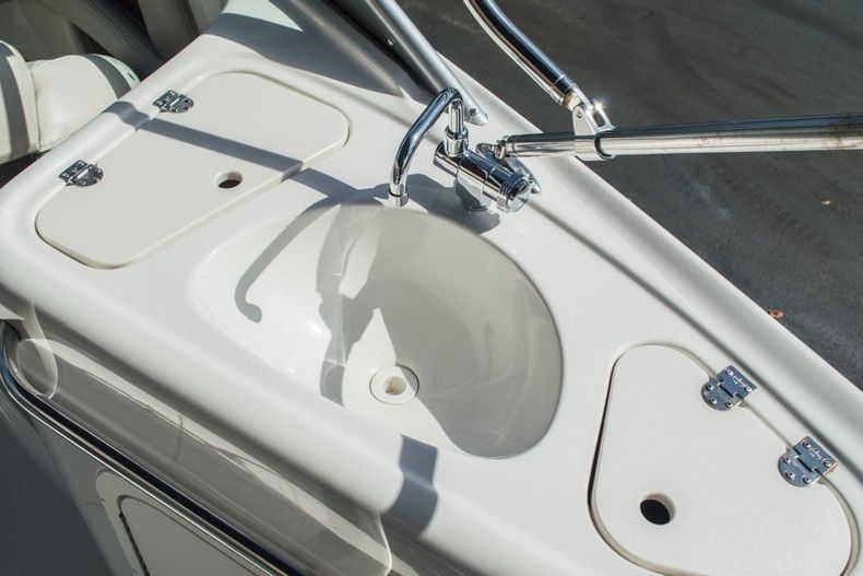 Thumbnail 27 for Used 2006 Chaparral 254 Sunesta Deck Boat boat for sale in West Palm Beach, FL