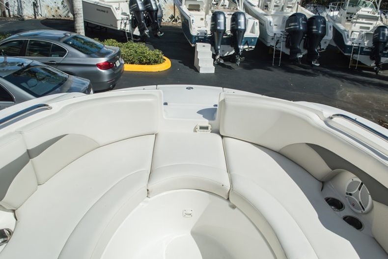 Thumbnail 48 for Used 2006 Chaparral 254 Sunesta Deck Boat boat for sale in West Palm Beach, FL