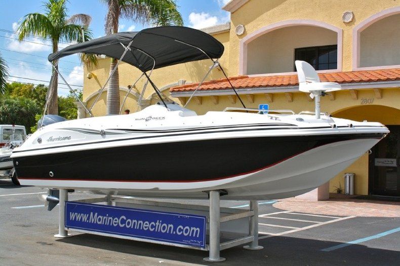 Thumbnail 1 for New 2014 Hurricane SunDeck Sport SS 188 OB boat for sale in West Palm Beach, FL