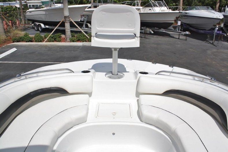 Thumbnail 38 for New 2014 Hurricane SunDeck Sport SS 188 OB boat for sale in West Palm Beach, FL