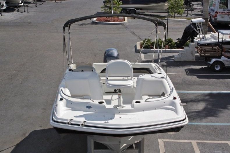 Thumbnail 49 for New 2014 Hurricane SunDeck Sport SS 188 OB boat for sale in West Palm Beach, FL