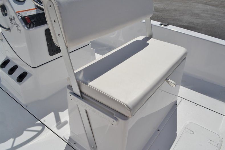 Thumbnail 17 for New 2016 Sportsman 20 Island Bay boat for sale in Vero Beach, FL