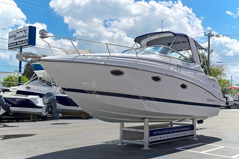 Thumbnail 3 for New 2014 Rinker 260 EC Express Cruiser boat for sale in West Palm Beach, FL