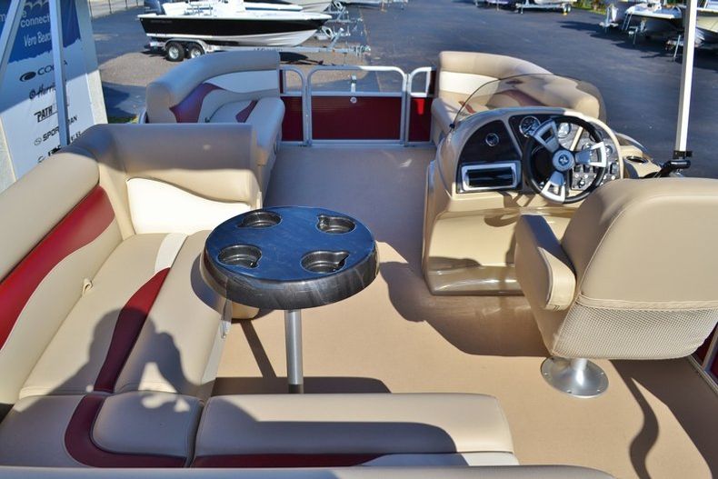 Thumbnail 11 for New 2014 Sweetwater 2086 Cruise 3 Gate boat for sale in Vero Beach, FL