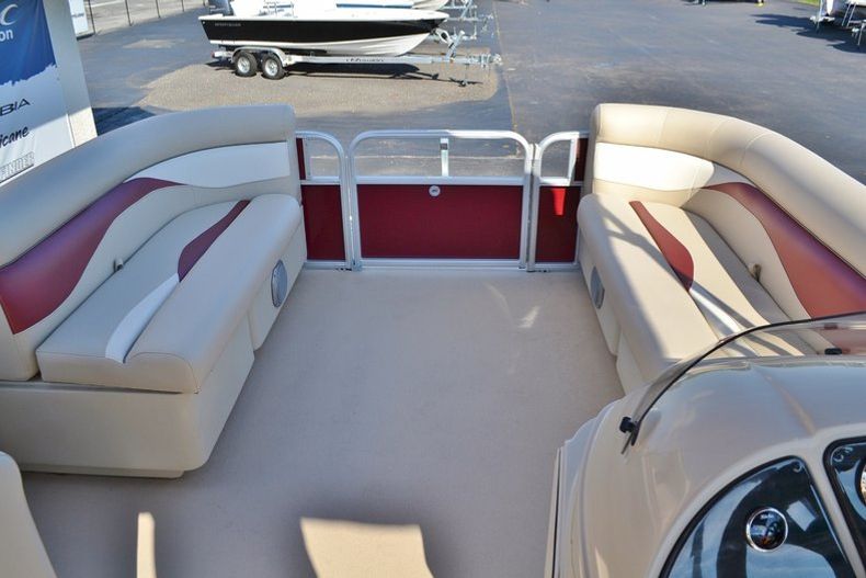 Thumbnail 18 for New 2014 Sweetwater 2086 Cruise 3 Gate boat for sale in Vero Beach, FL