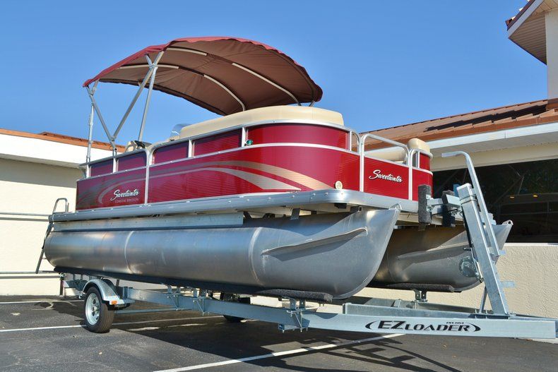 Thumbnail 2 for New 2014 Sweetwater 2086 Cruise 3 Gate boat for sale in Vero Beach, FL