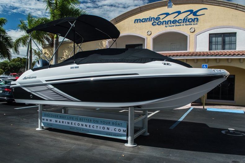 Thumbnail 2 for New 2016 Hurricane SunDeck Sport SS 188 OB boat for sale in West Palm Beach, FL