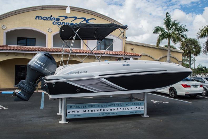 Thumbnail 13 for New 2016 Hurricane SunDeck Sport SS 188 OB boat for sale in West Palm Beach, FL