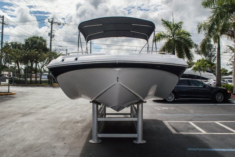 Thumbnail 5 for New 2016 Hurricane SunDeck Sport SS 188 OB boat for sale in West Palm Beach, FL