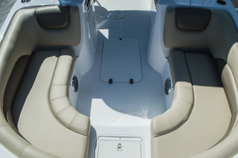 Thumbnail 23 for New 2016 Hurricane SunDeck Sport SS 188 OB boat for sale in West Palm Beach, FL